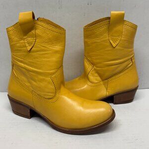 MIZ MOOZ DORI LEATHER WESTERN BOOTIE SIDE ZIP YELLOW 37EU / 7US NEW # Z-192